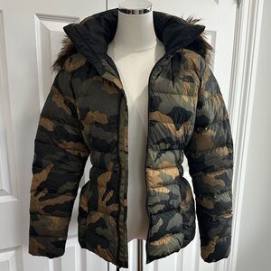 The North Face Gotham Camo Fill-Down 550 Puffer Detachable Faux Fur Parka Size S